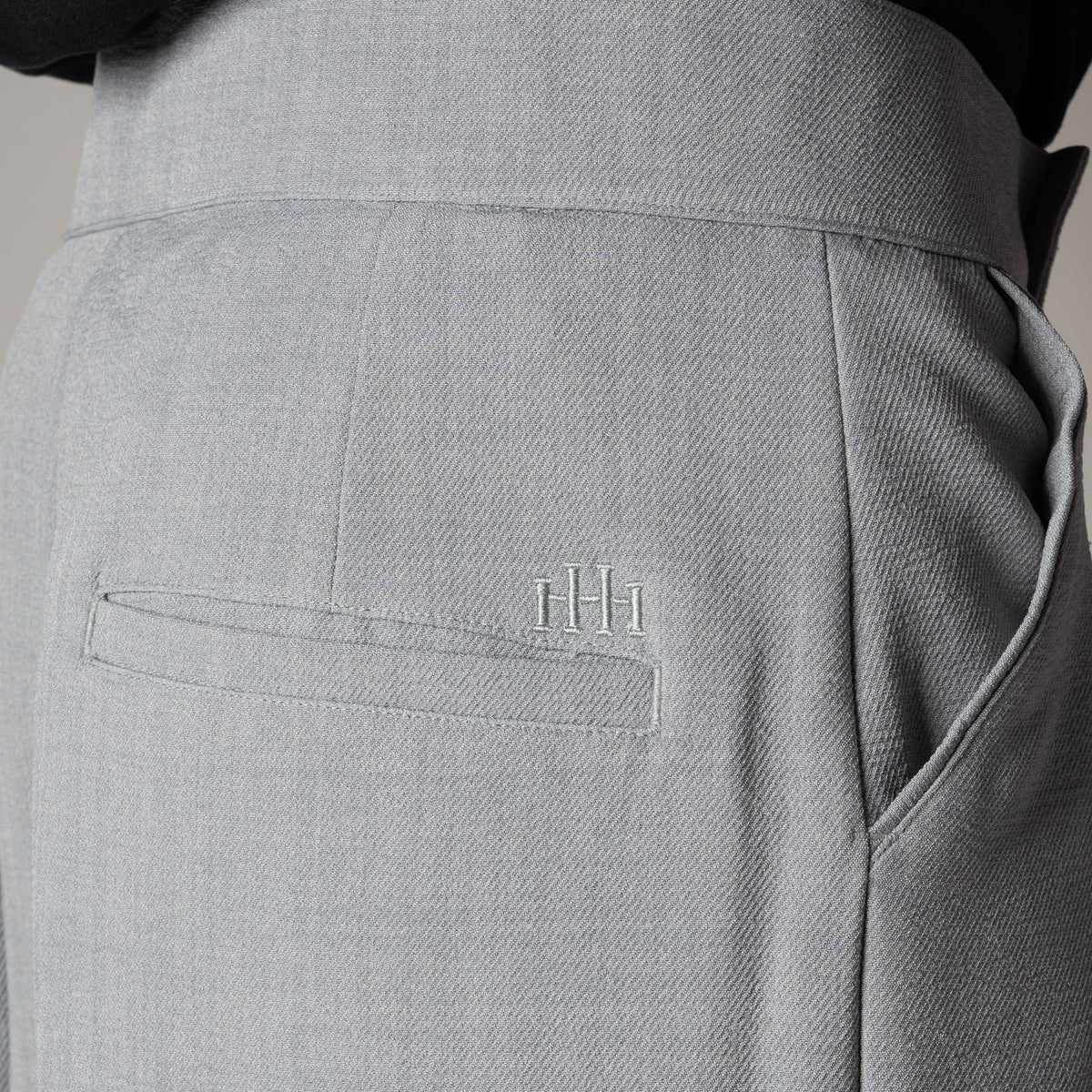 MOON GREY SINGLE BUTTON TROUSER