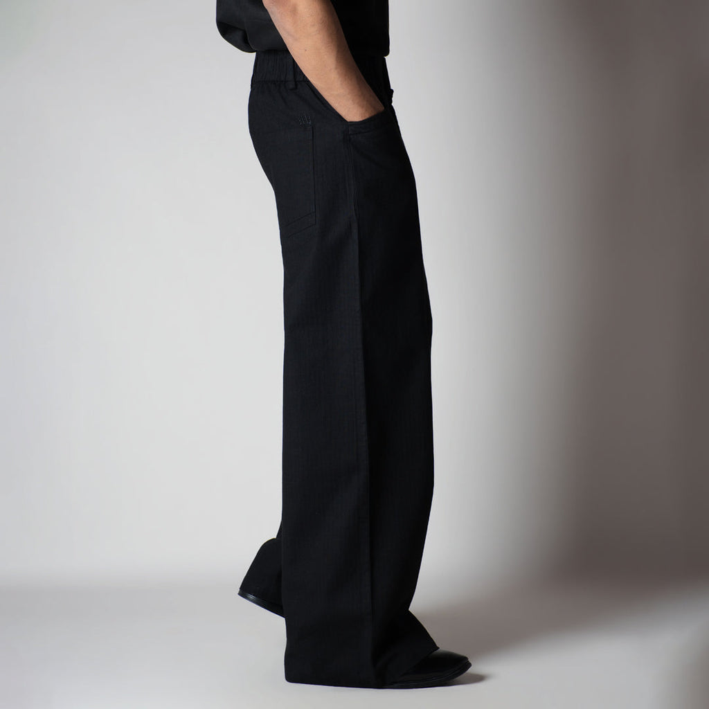 BLACK TEXTURED LINEN TRAVEL PANTS