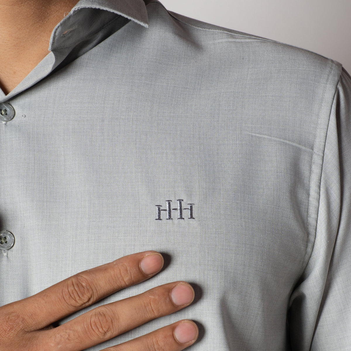 LIGHT GREY FEATHER SHIRT