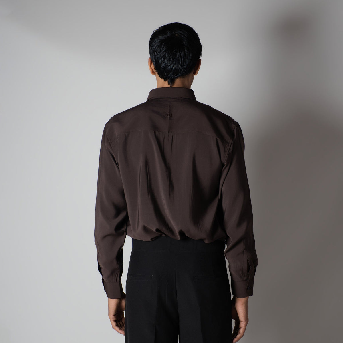 COCOA BROWN ESSENTIAL SUEDE LUXE SHIRT