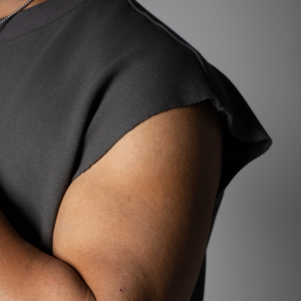 CHARCOAL SLEEVELESS RAW EDGE TSHIRT