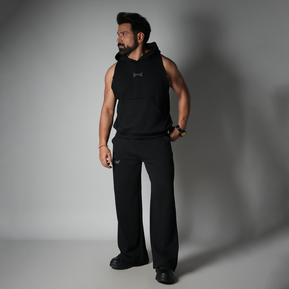 BLACK RAW EDGE SLEEVELESS HOODIE