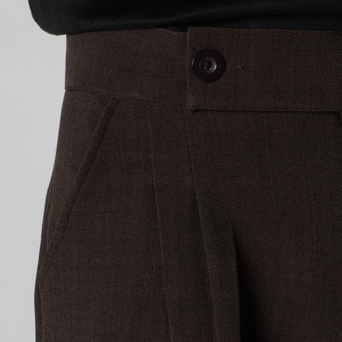 BROWN SINGLE BUTTON TROUSER
