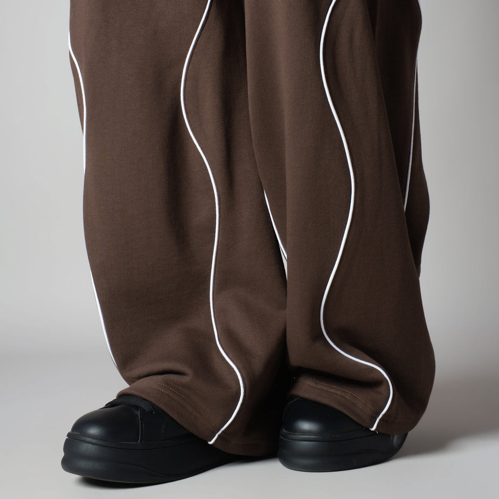 BROWN WAVY EDGE SWEATPANT