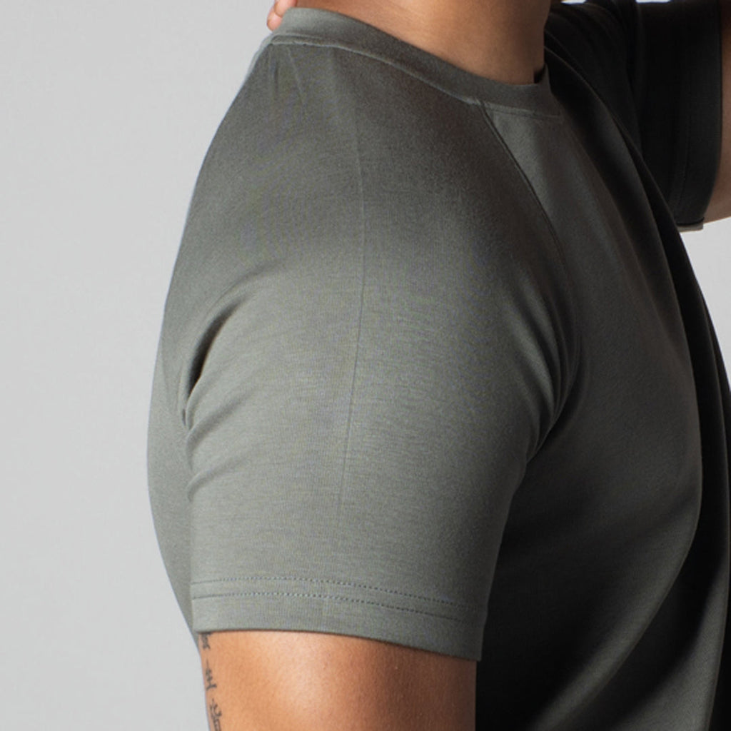 OLIVE SIGNATURE RAGLAN T-SHIRT