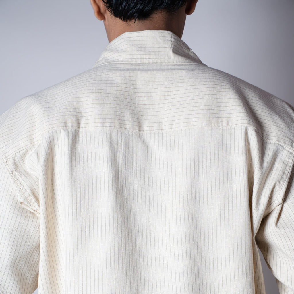 BEIGE VERTICAL STRIPED ZIPPER JACKET