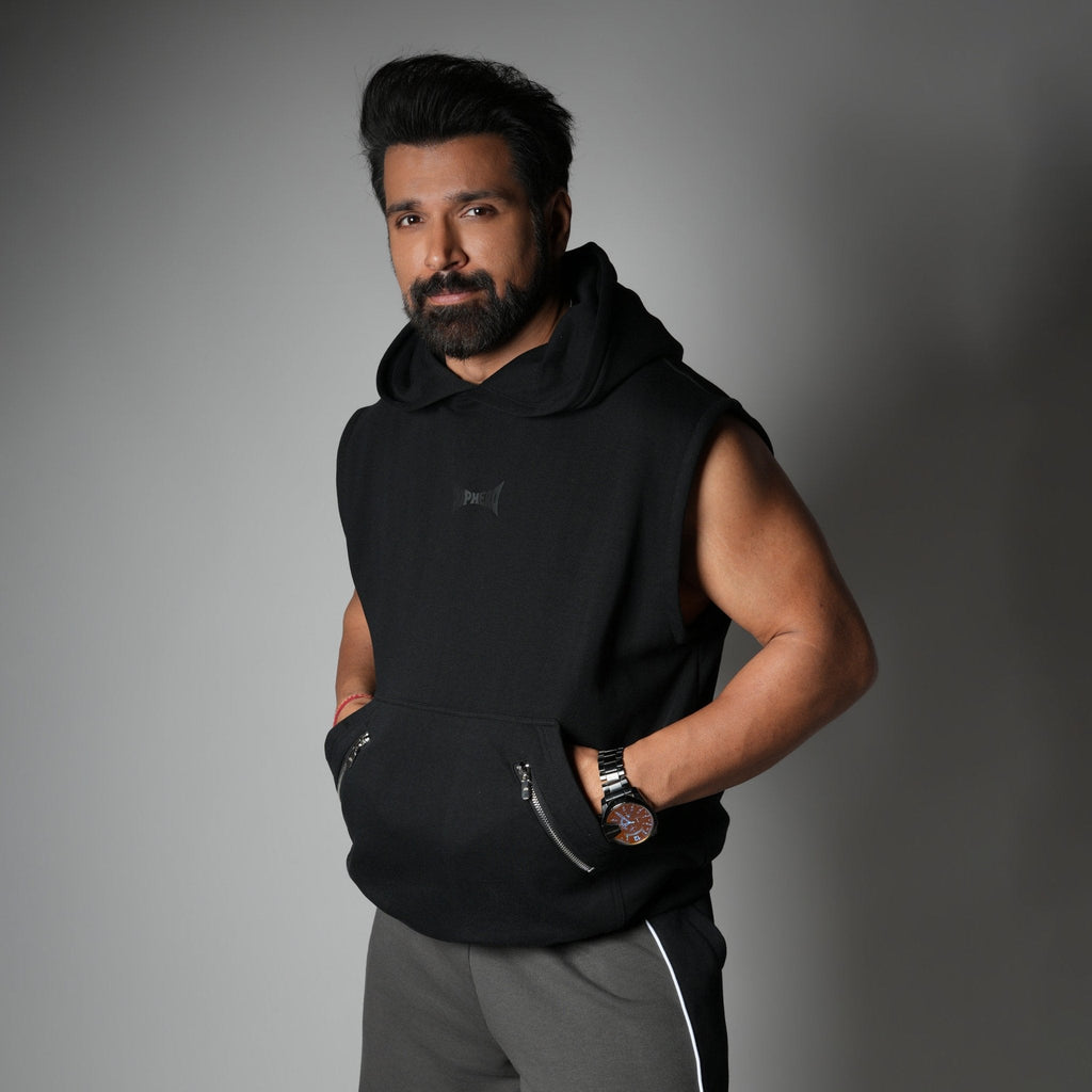 BLACK AXIS SLEEVELESS HOODIE