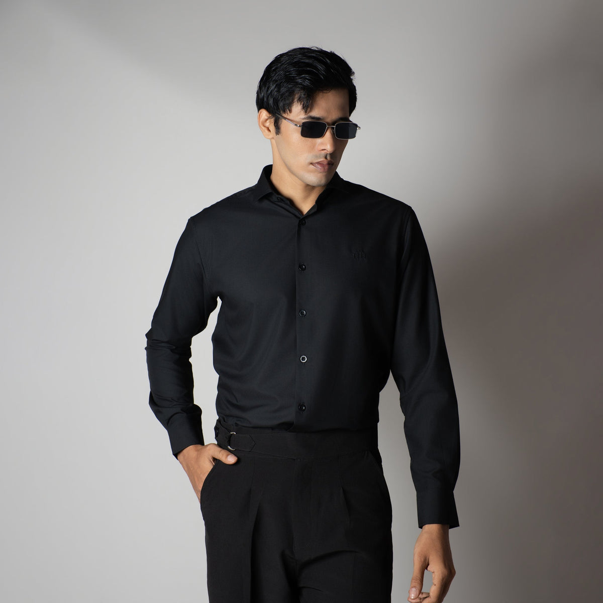 BLACK FEATHER SHIRT