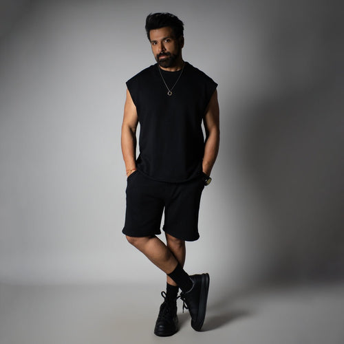 BLACK ESSENTIAL BASIC SHORT