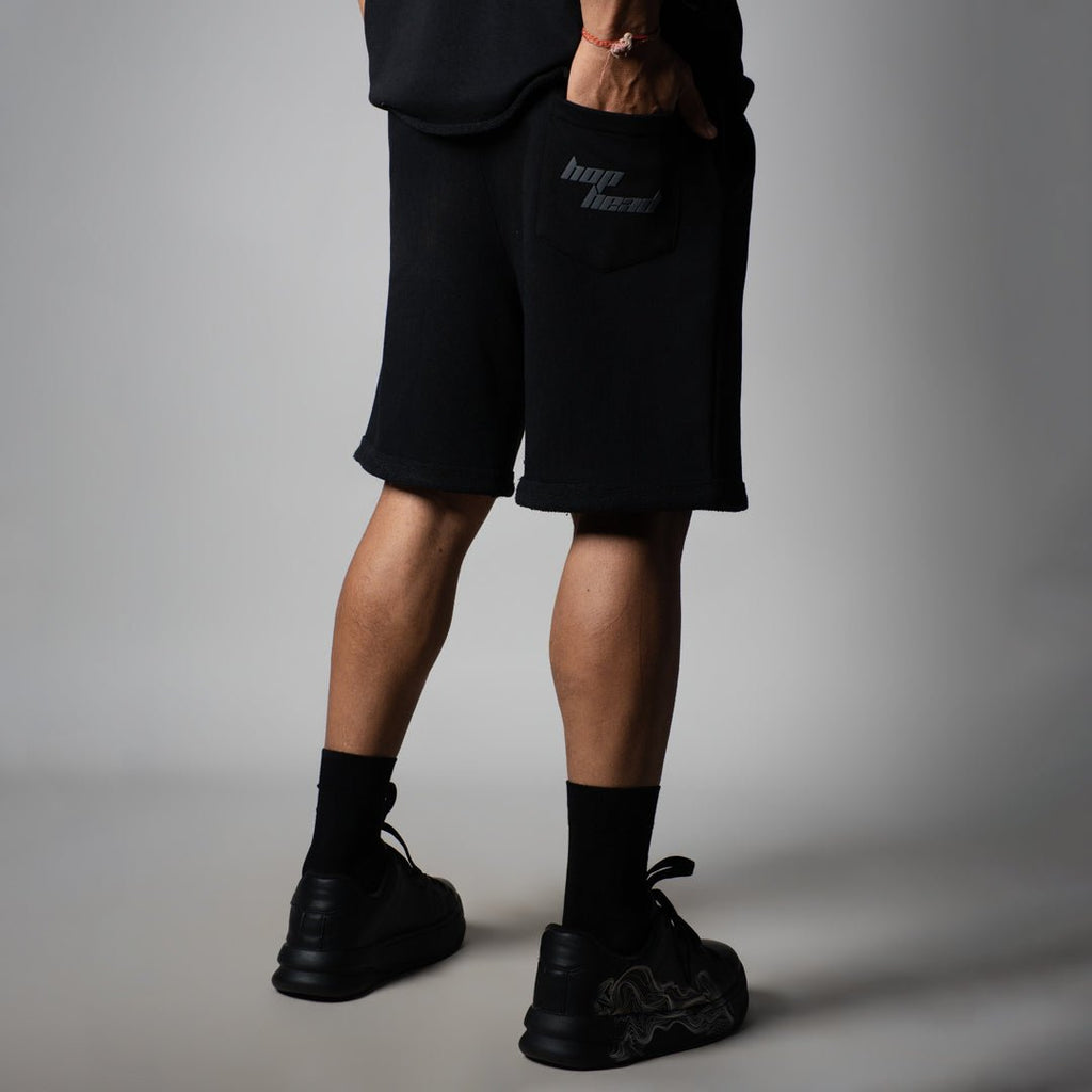 BLACK ESSENTIAL BASIC SHORT