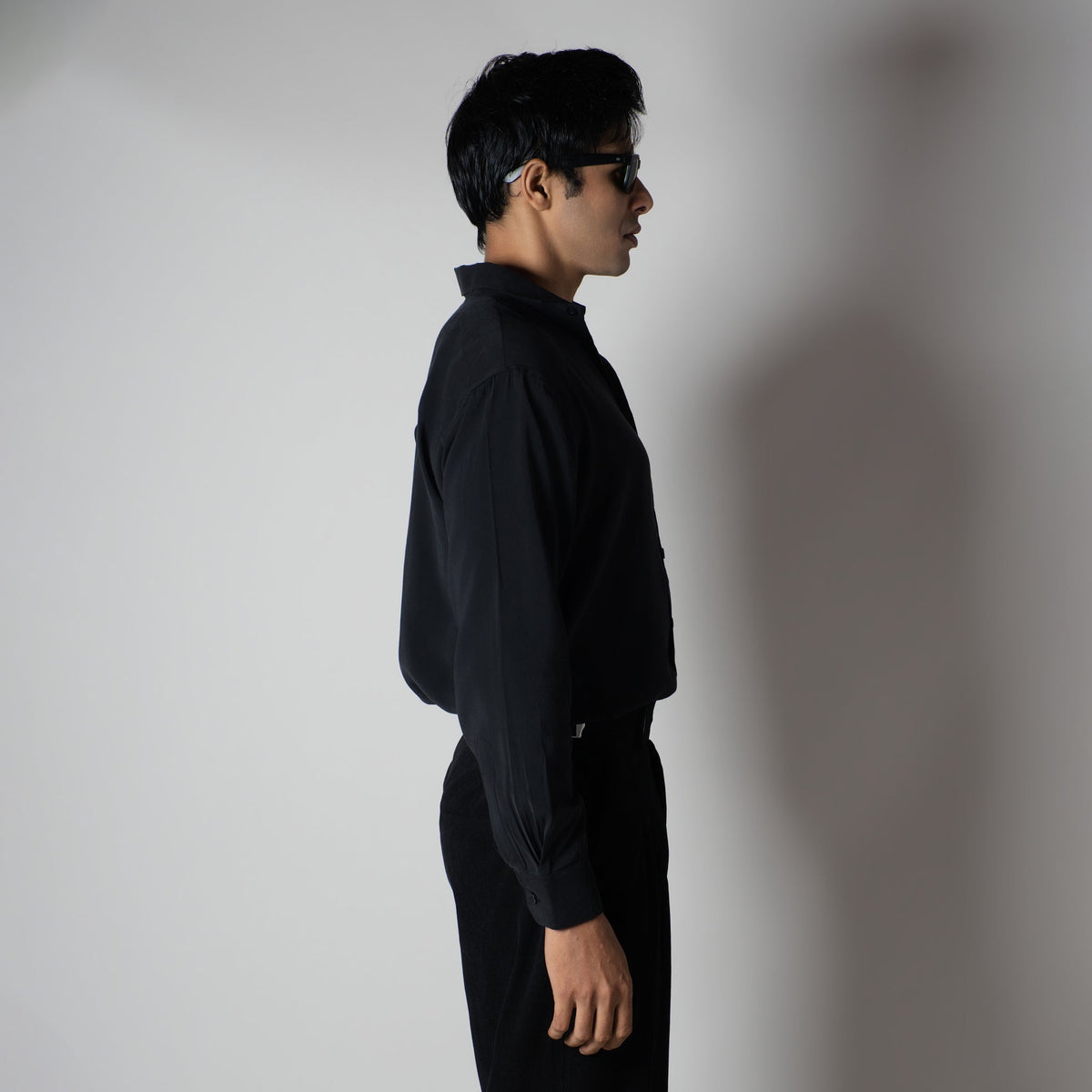 BLACK ESSENTIAL SUEDE LUXE SHIRT