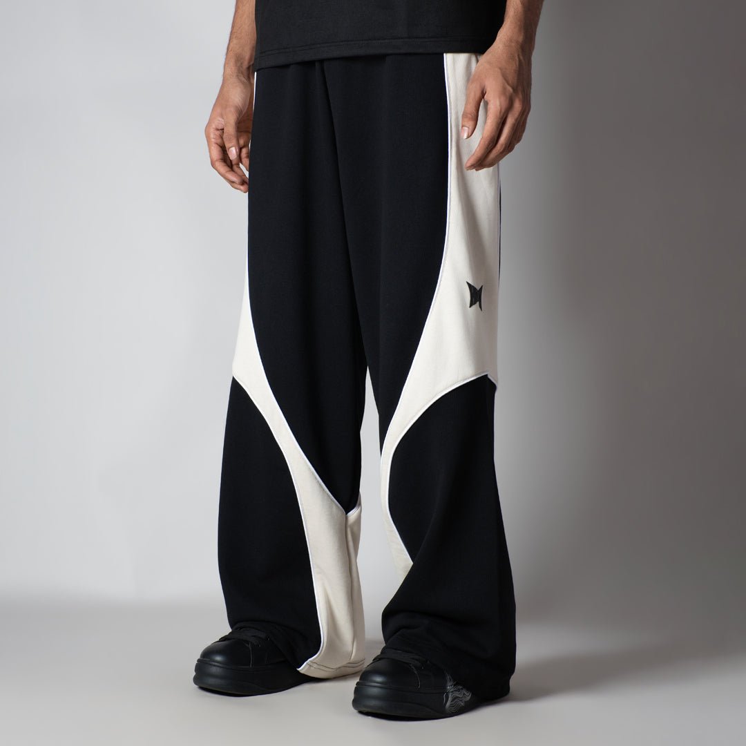 BLACK HALF CIRCLE SWEATPANT