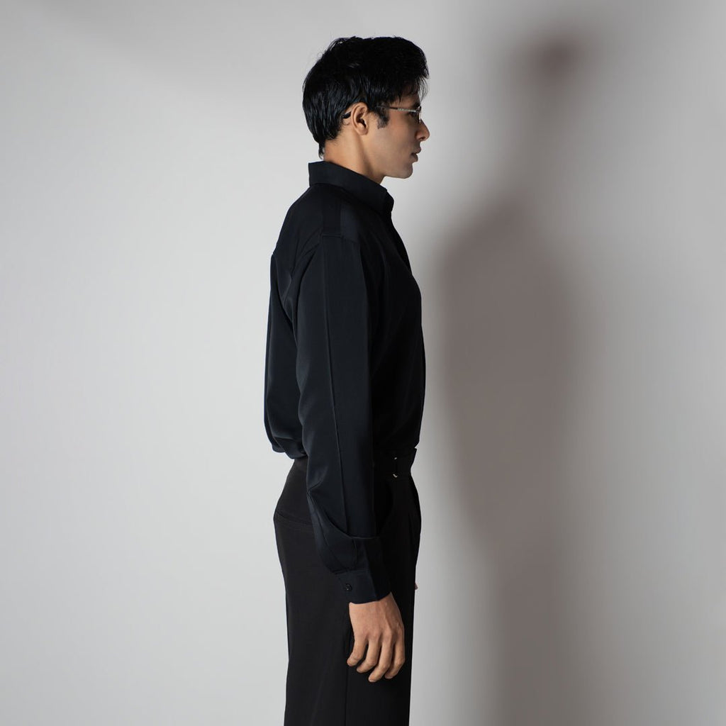 BLACK KOREAN ULTRALITE SHIRT