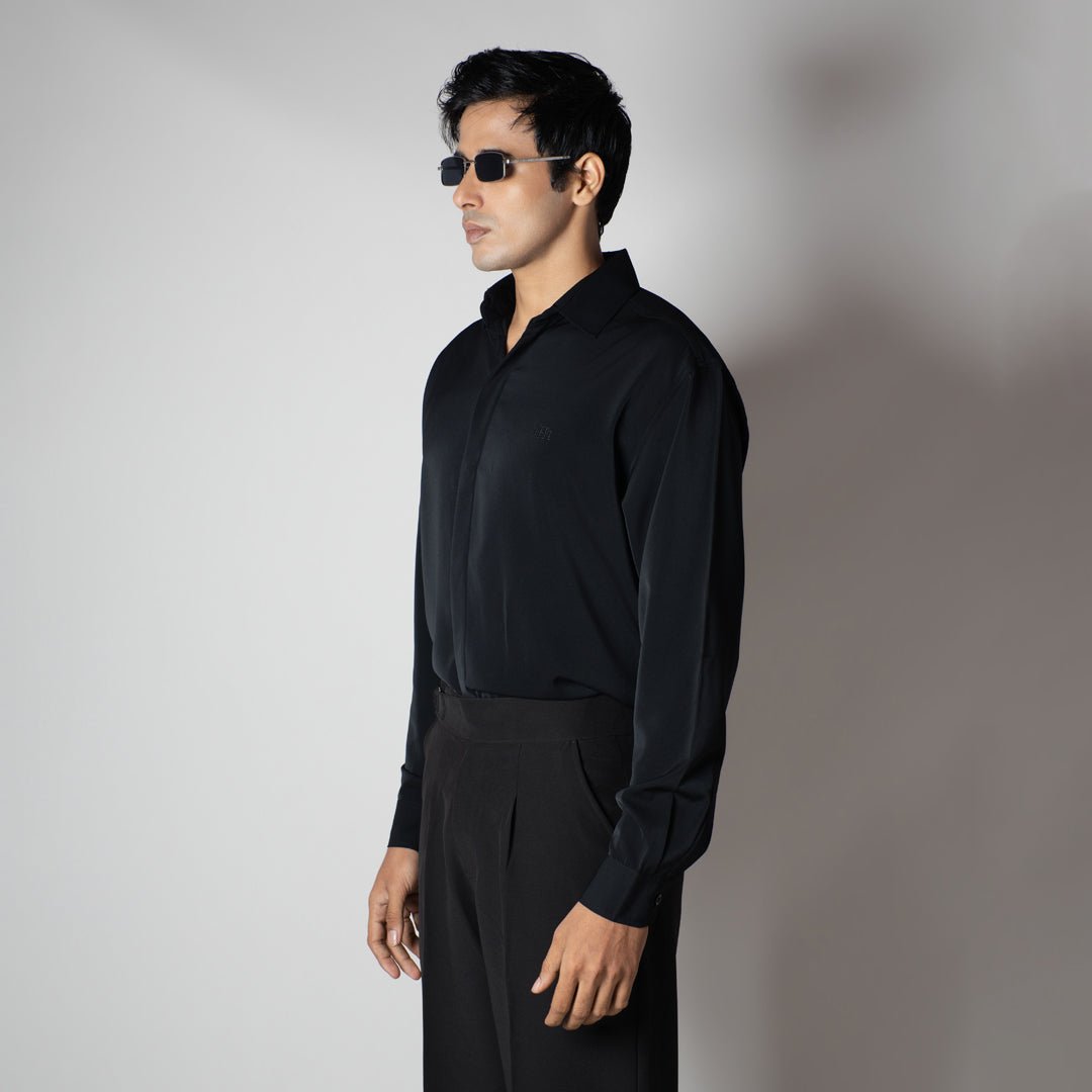 BLACK KOREAN ULTRALITE SHIRT