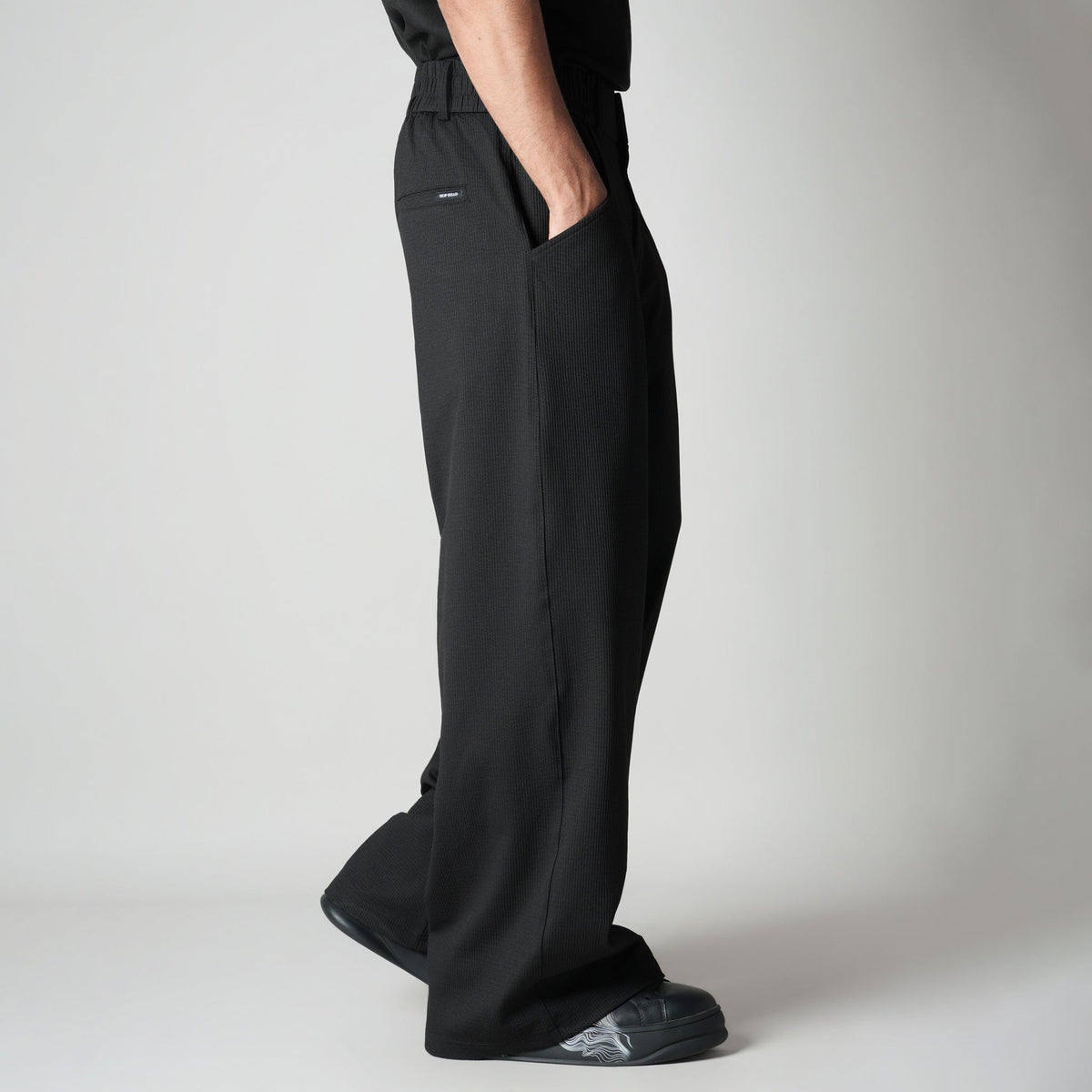 BLACK PIN-RIB WIDE PANTS