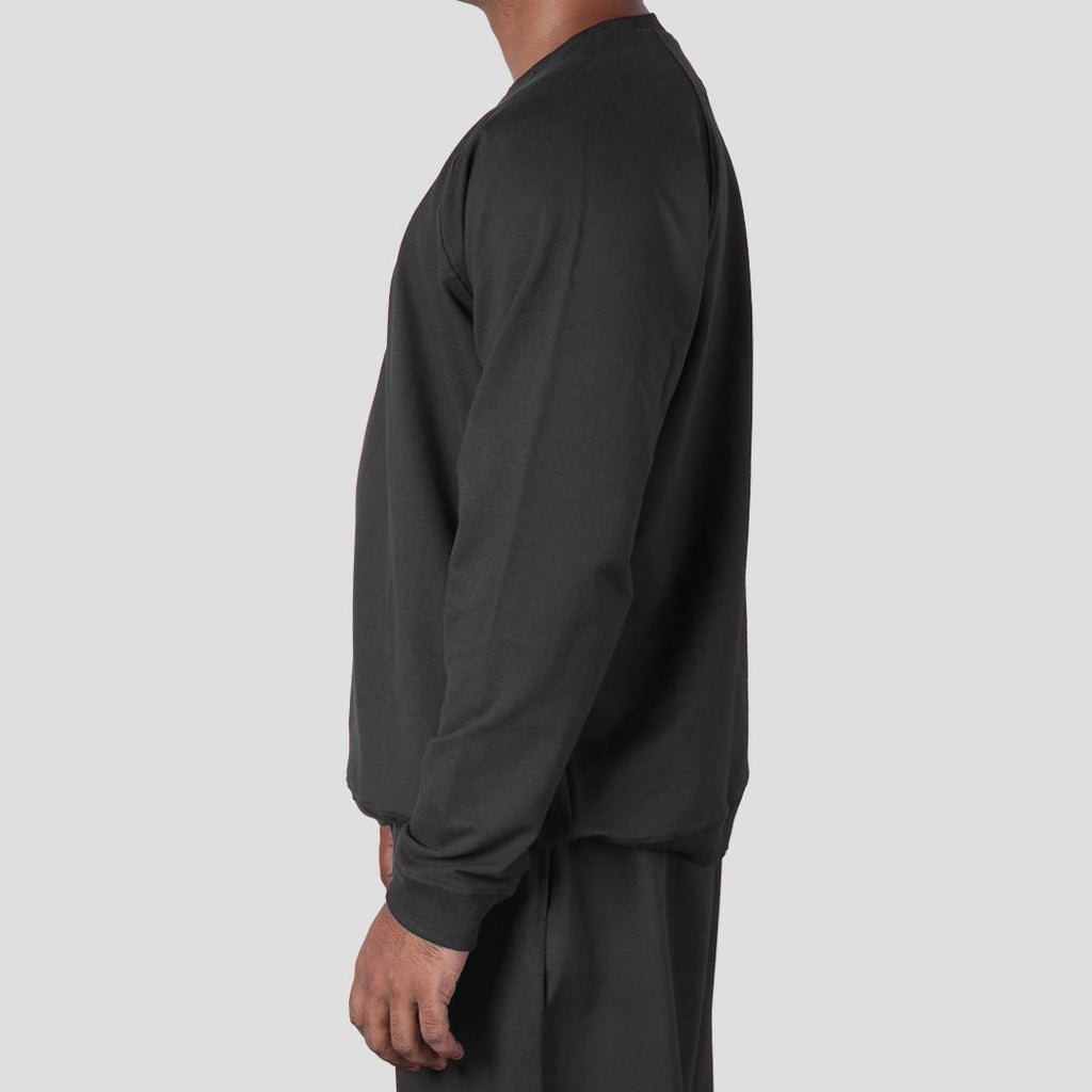 BLACK SWEATSHIRT