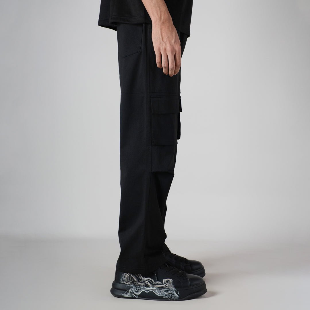 BLACK TWO FRONT POCKET CARGO SWEATPANT