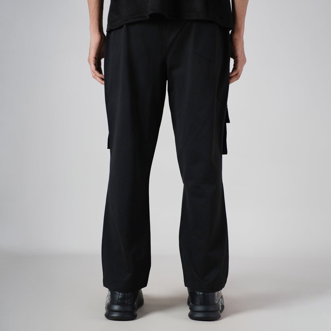 BLACK TWO FRONT POCKET CARGO SWEATPANT