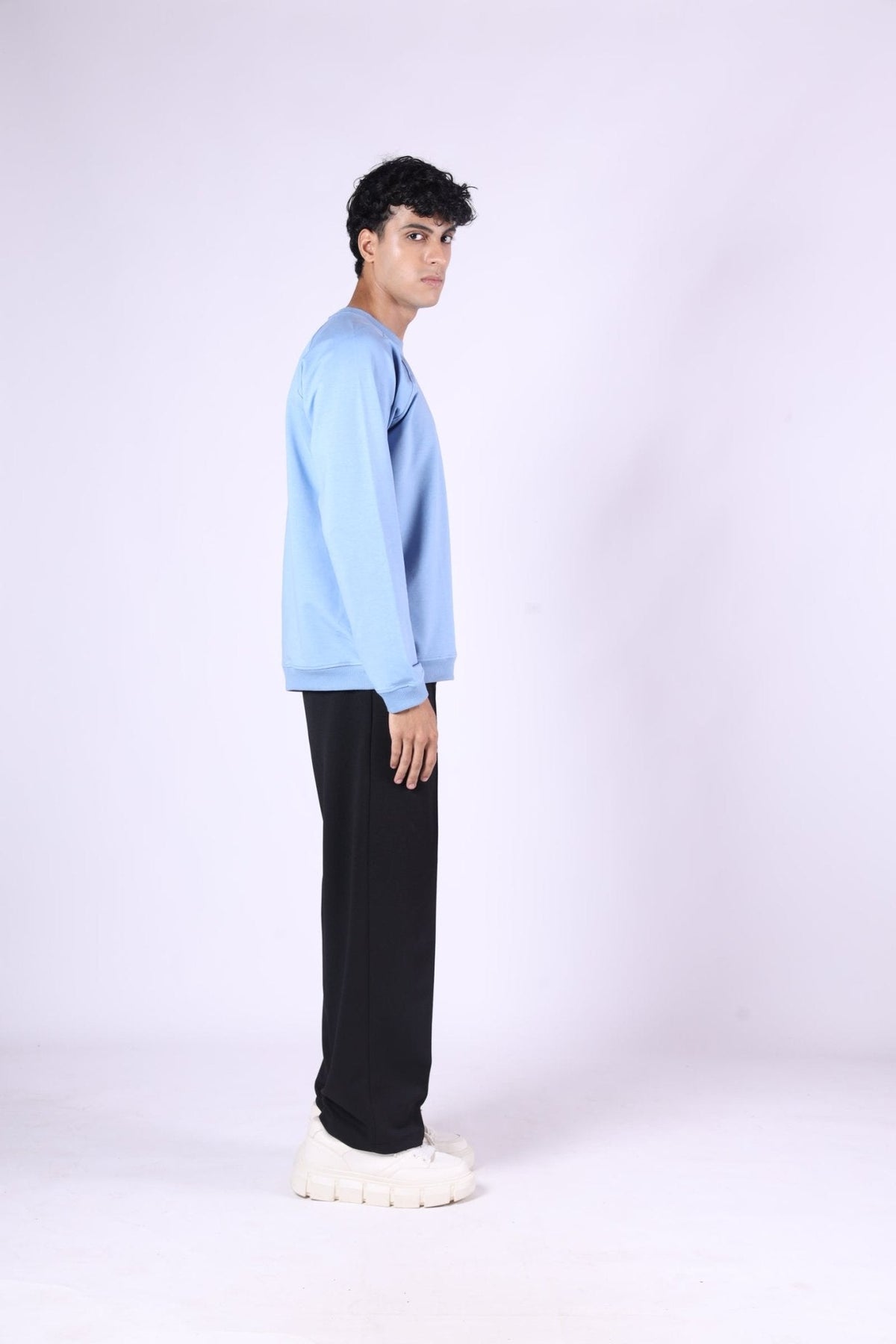 BLUE SWEATSHIRT