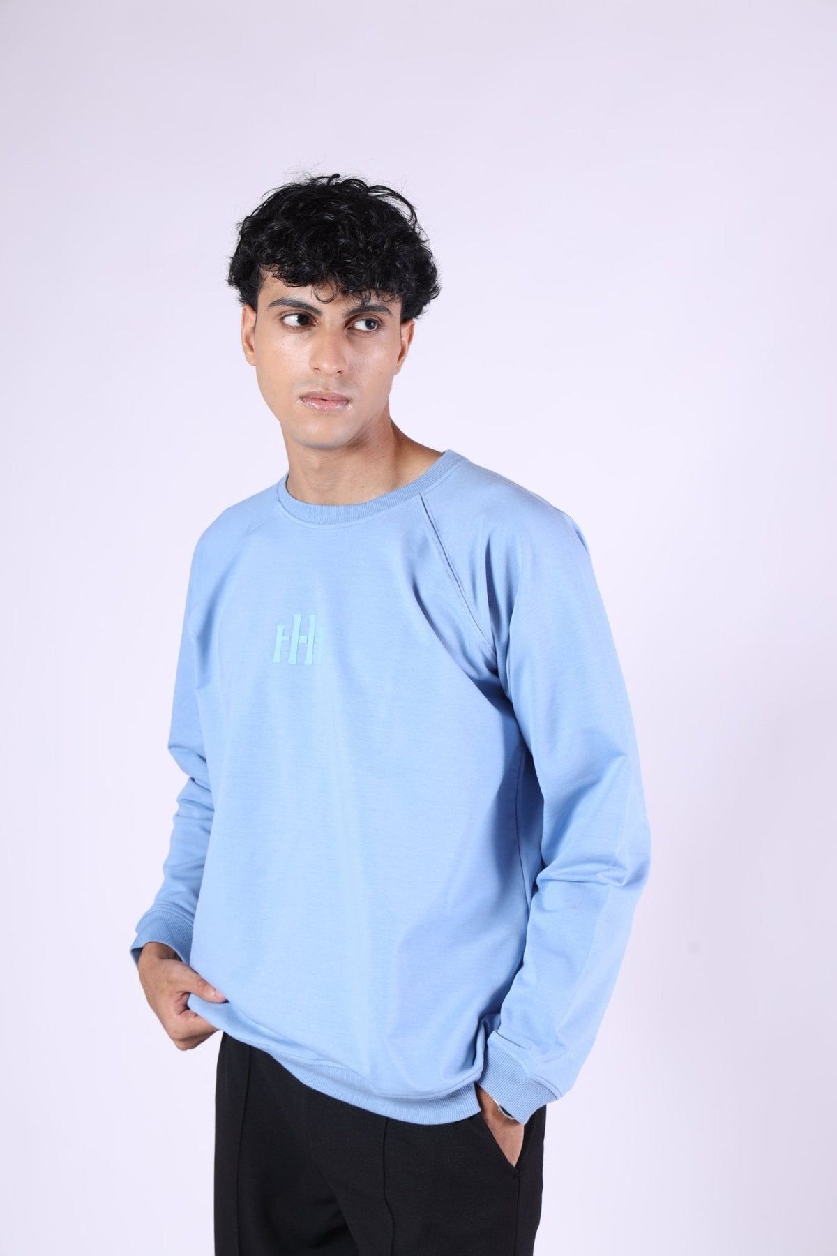 BLUE SWEATSHIRT