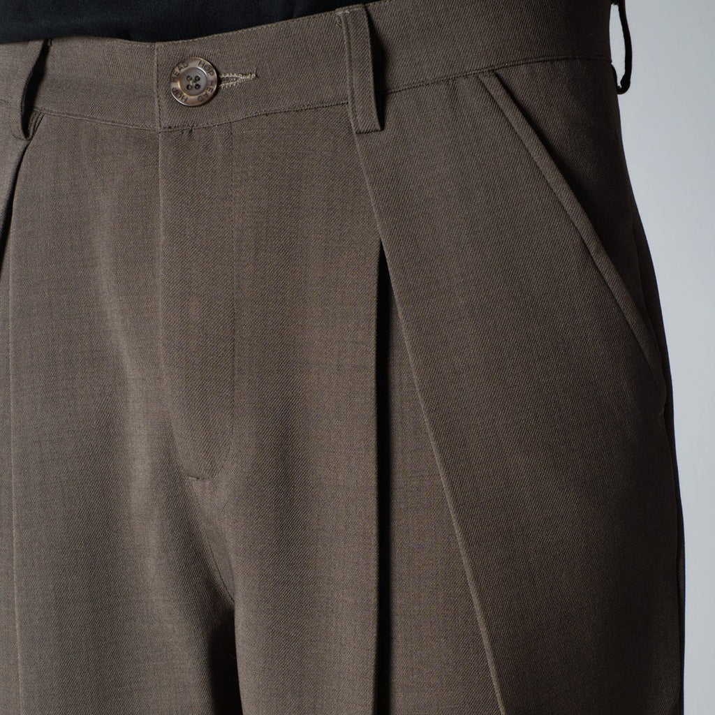 BROWN CROSS PLEAT TROUSER