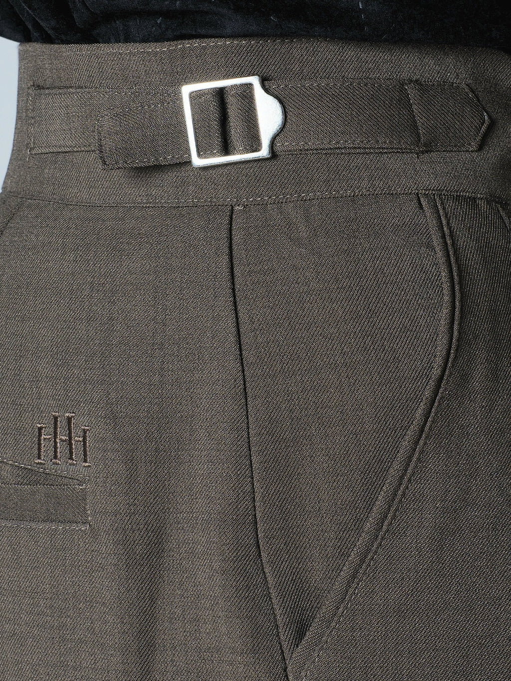 BROWN DOUBLE PLEAT STRAIGHT FIT TROUSER
