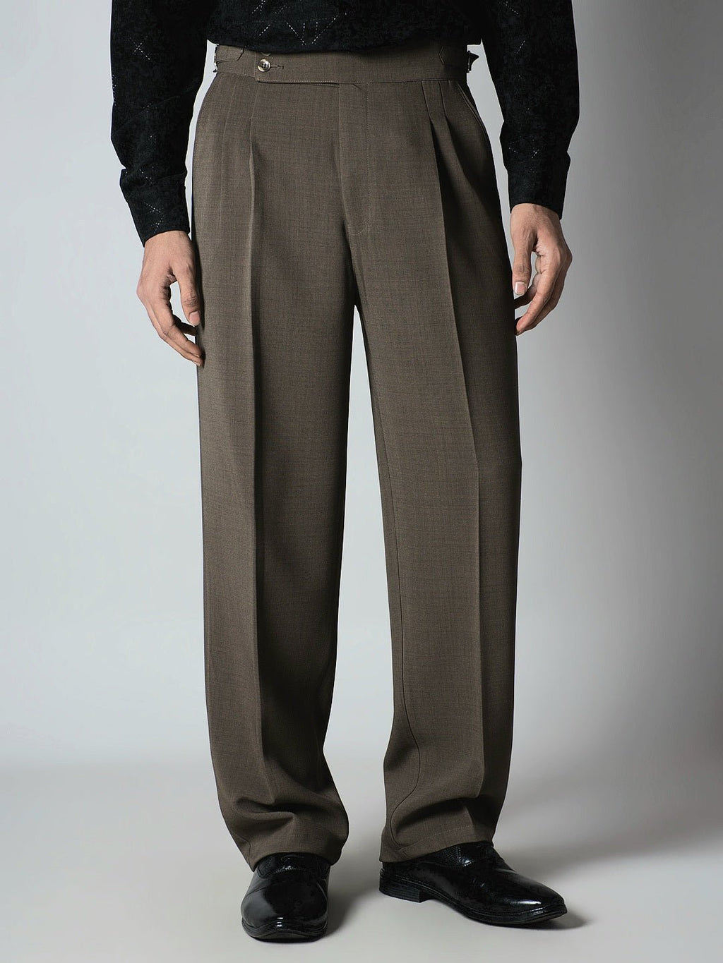 BROWN DOUBLE PLEAT STRAIGHT FIT TROUSER