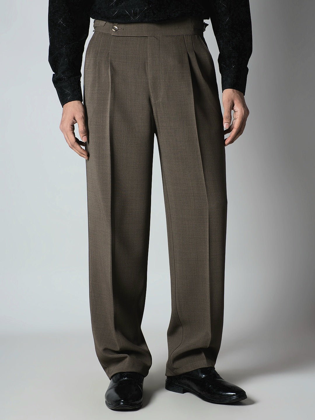 BROWN DOUBLE PLEAT STRAIGHT FIT TROUSER