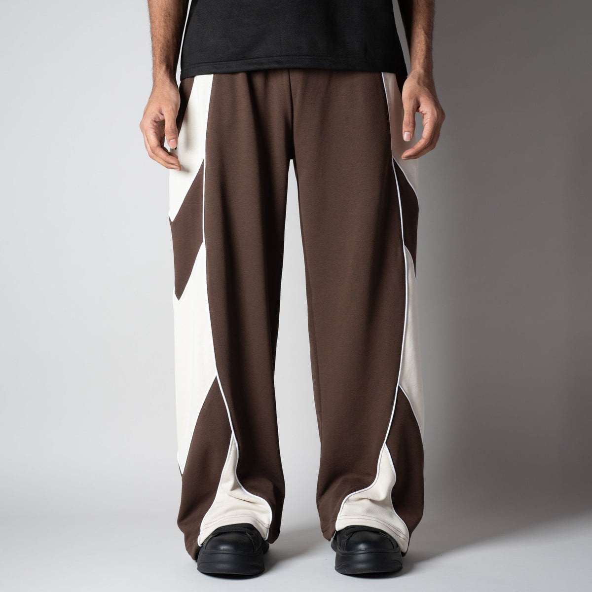 BROWN DOWNWARD ARROW SWEATPANT