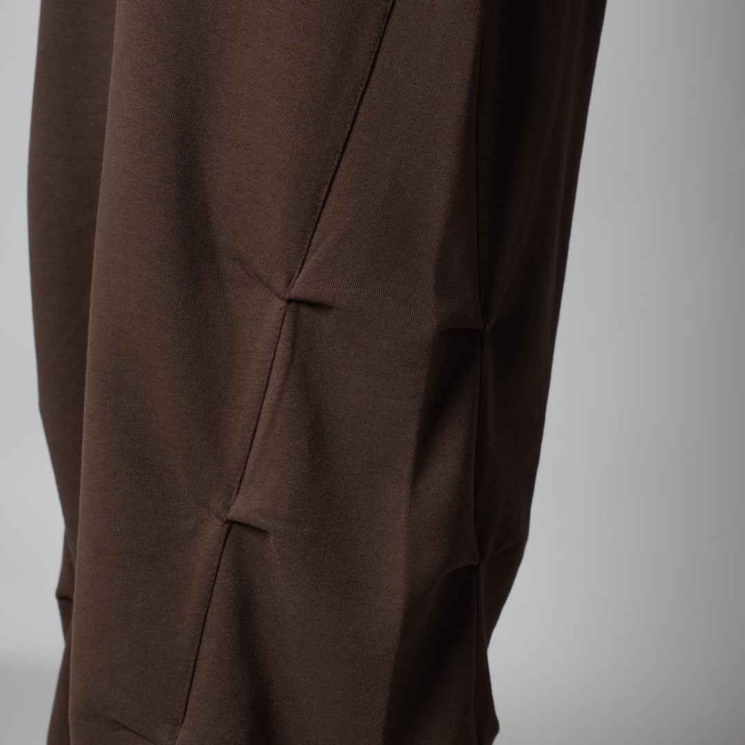 BROWN FIVE TUCKS SWEATPANTS