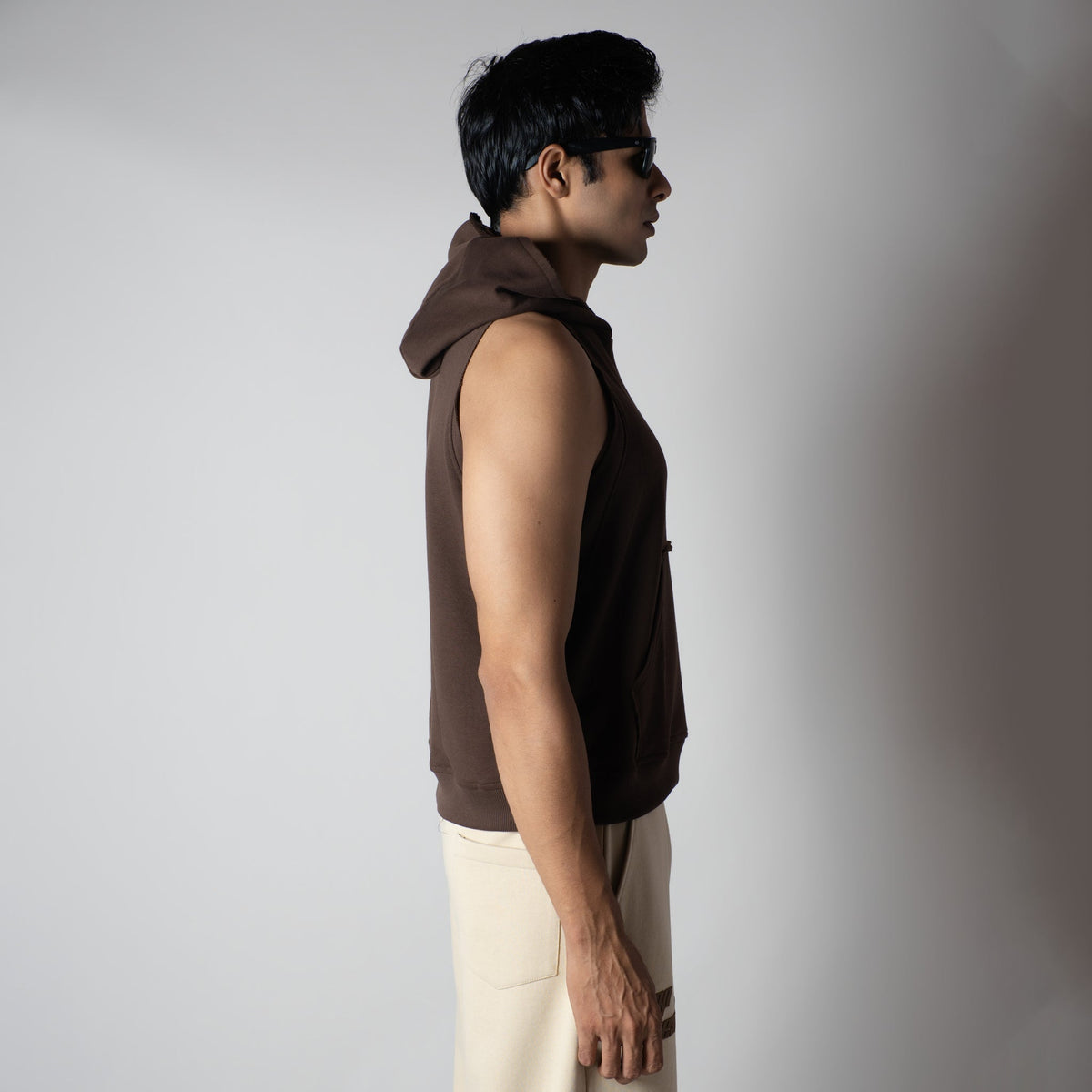 BROWN RAW EDGE SLEEVELESS HOODIE