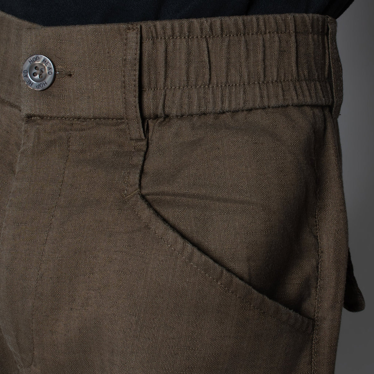 BROWN SOFTMOVE VERTICAL LINE SIGNATURE PANTS