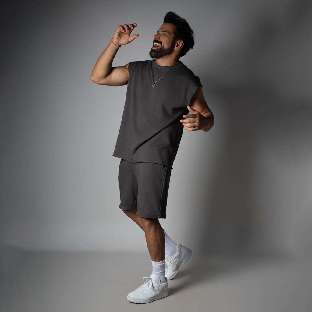 CHARCOAL ESSENTIAL BASIC SHORT