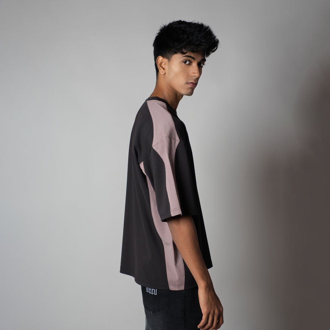 BLACK  SIDECUT T-SHIRT