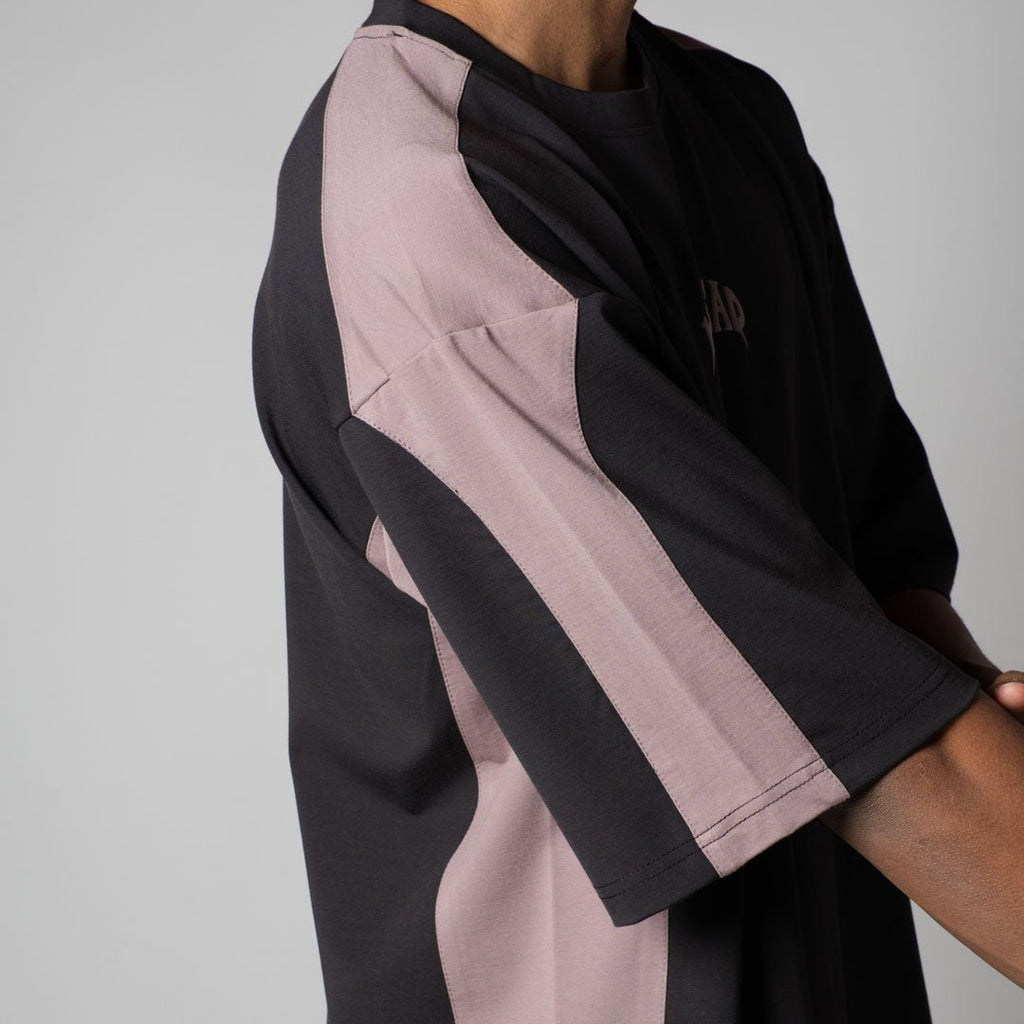 BLACK  SIDECUT T-SHIRT