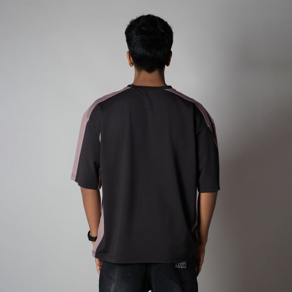 BLACK  SIDECUT T-SHIRT