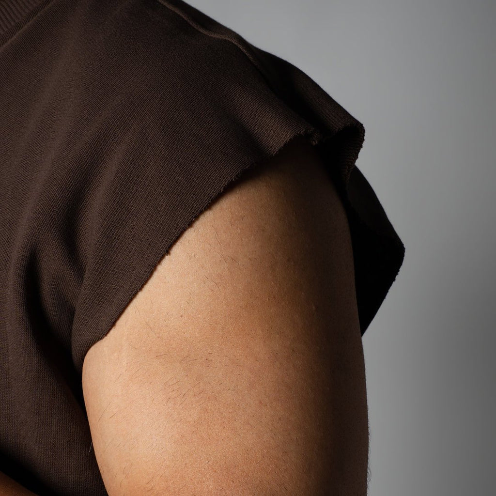 CHOCLATE BROWN SLEEVELESS RAW EDGE TSHIRT
