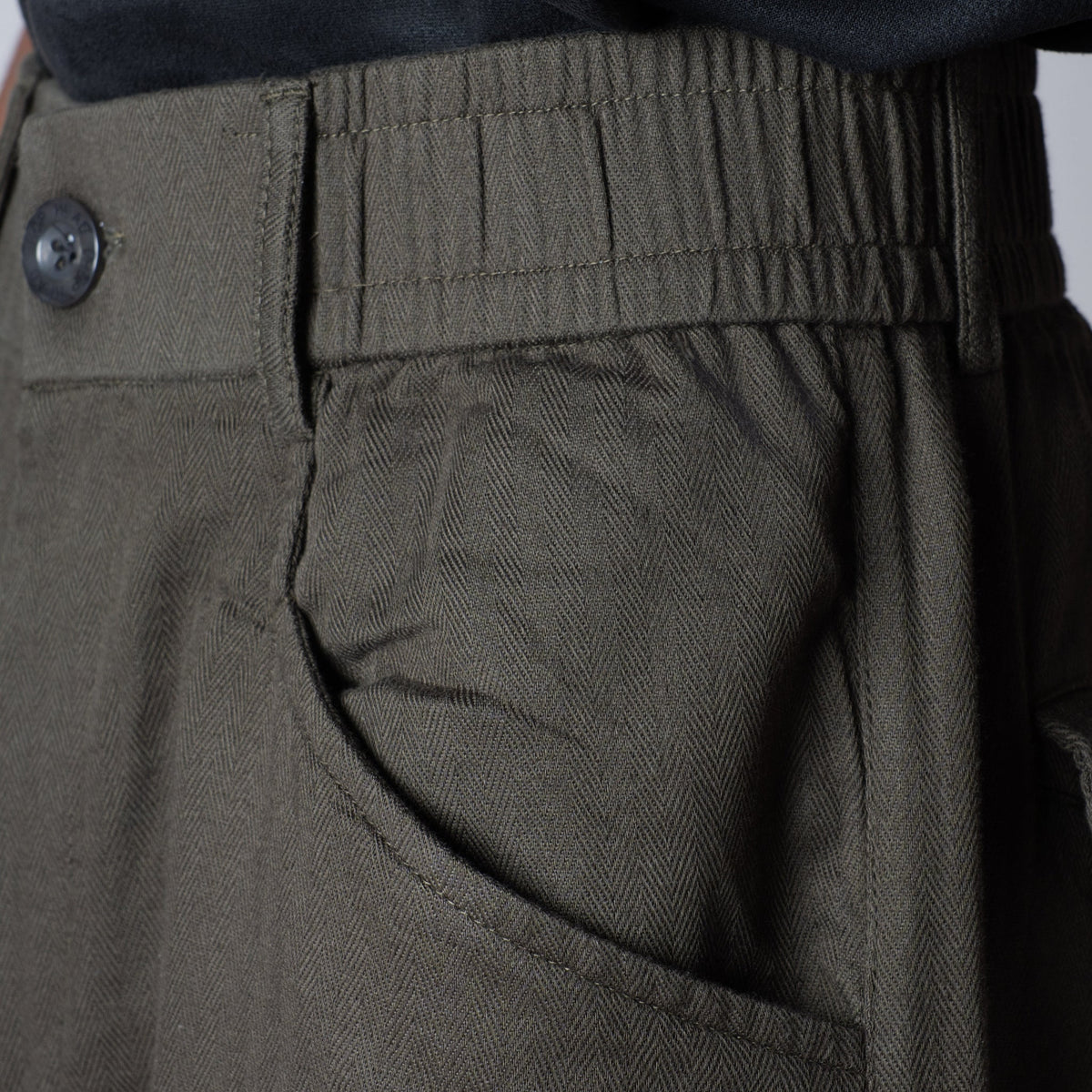 DARK GREEN VERTICAL LINE SOFTMOVE LINEN PANTS