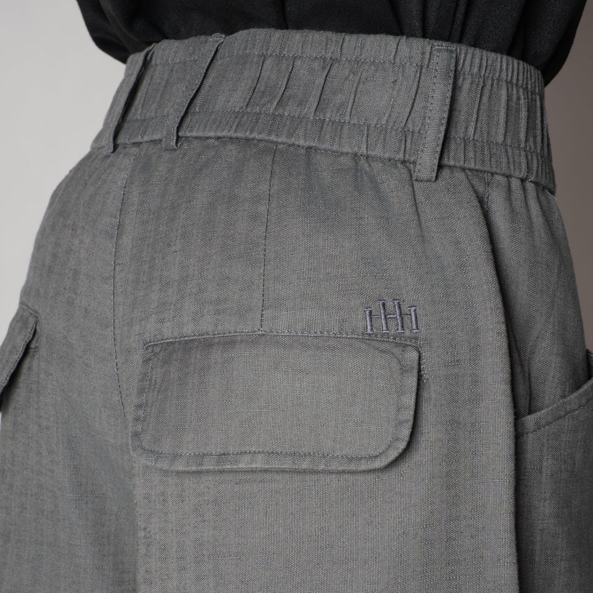 GREY SOFTMOVE VERTICAL LINE SIGNATURE LINEN  PANTS