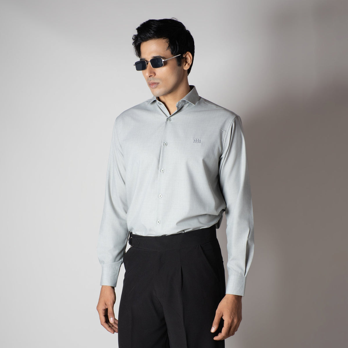 LIGHT GREY FEATHER SHIRT