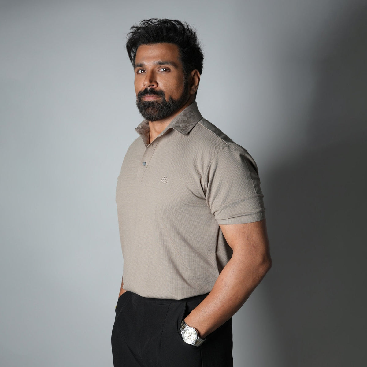 LIGHT TAUPE SEAMLESS TEXTURED POLO
