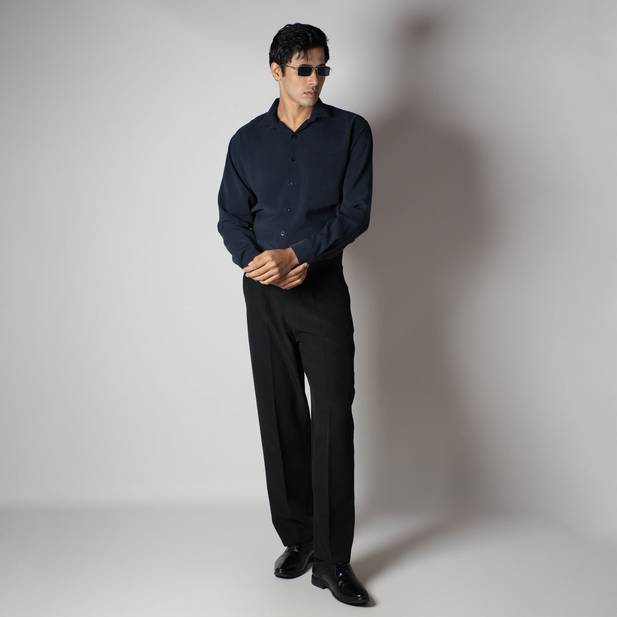 NAVY ESSENTIAL SUEDE LUXE SHIRT