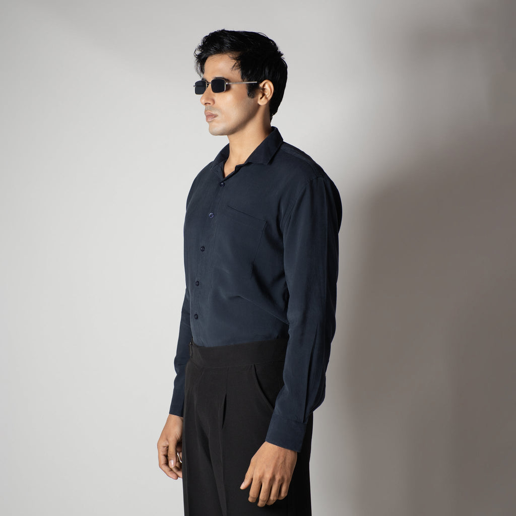 NAVY ESSENTIAL SUEDE LUXE SHIRT