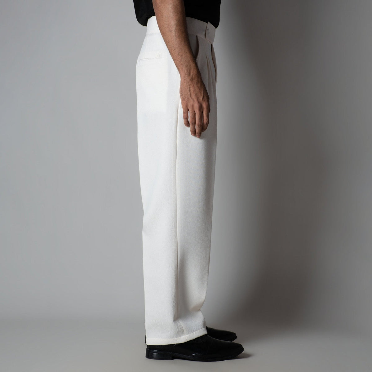 OFF-WHITE SINGLE BUTTON TROUSER