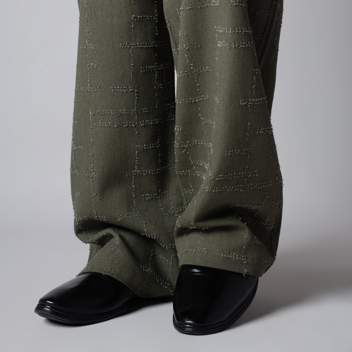 OLIVE ROOFING BOOT CUT DENIM