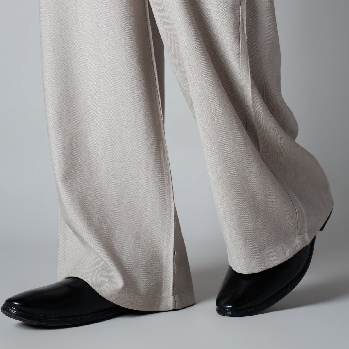 OYSTER CREAM FLOW FABRIC PANT