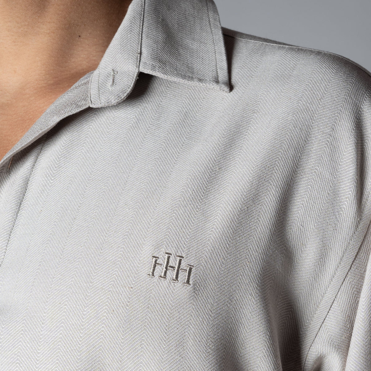 OYSTER CREAM FLOW FABRIC SHIRT