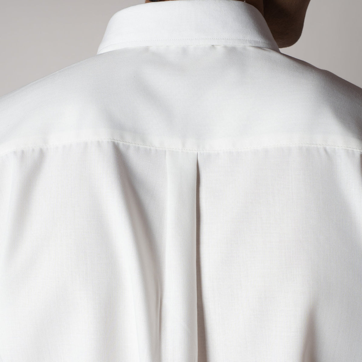 WHITE FEATHER SHIRT
