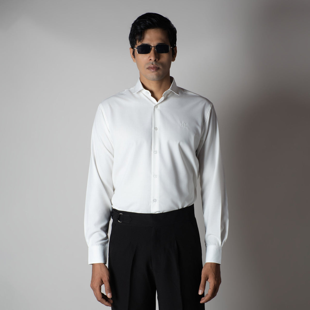 WHITE FEATHER SHIRT