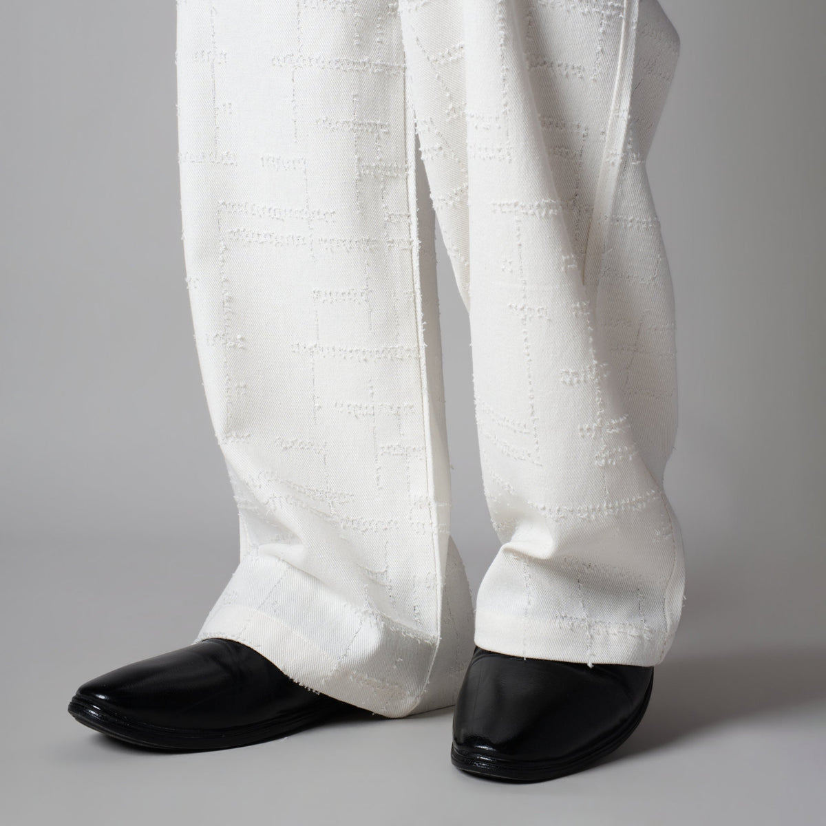 WHITE ROOFING BOOT CUT DENIM